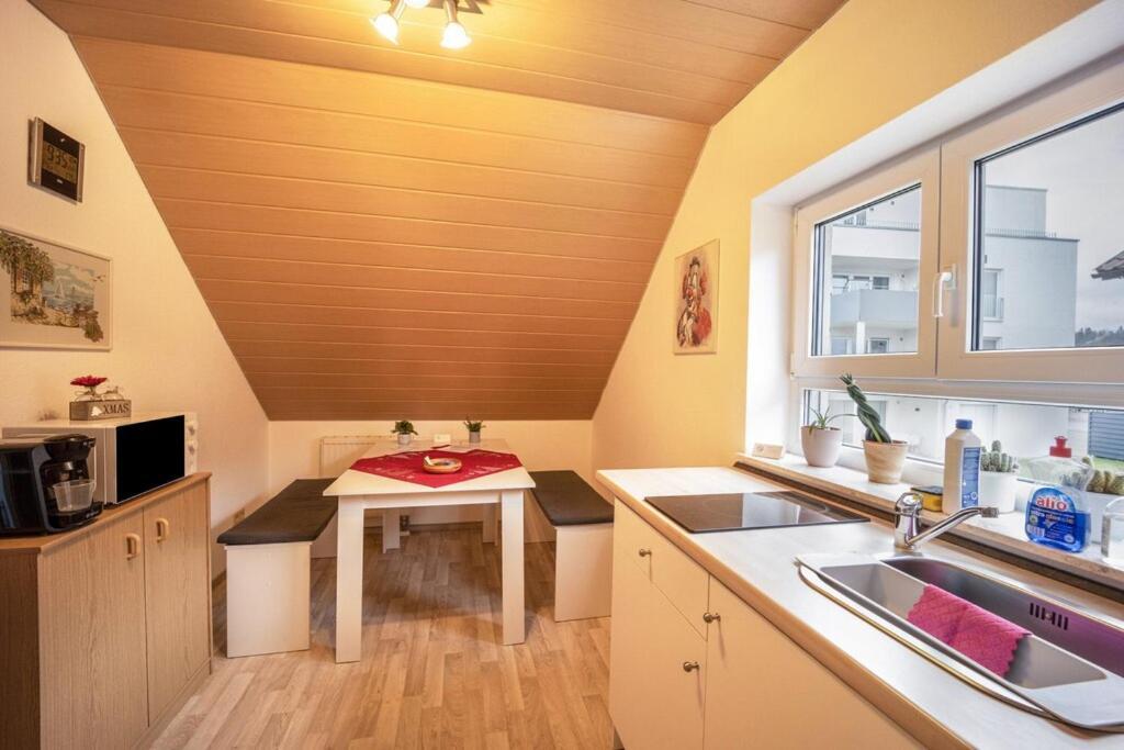 Ferienwohnung Im Gruenen, 10 Km Rv, 30 Km Bodensee, Kueche Bad Balkon Wolpertswende Ngoại thất bức ảnh